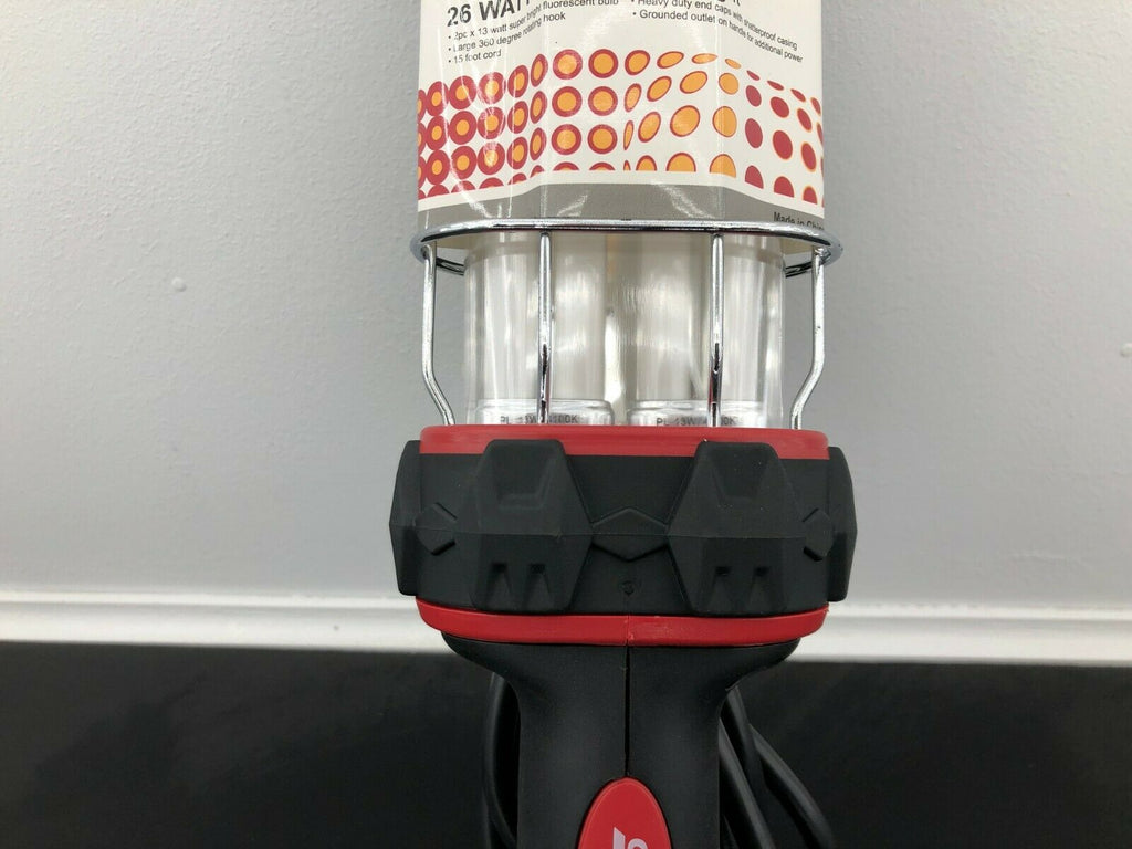 Case IH International Corded Work Light 15' Cord Rotating 26 Watt