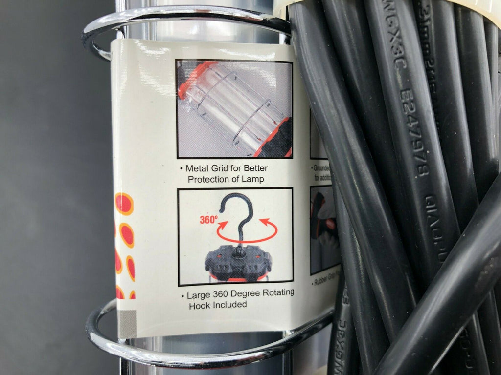 Case IH International Corded Work Light 15' Cord Rotating 26 Watt